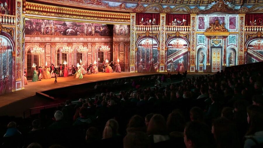 Puy du Fou France Multi-Day Ticket - Poilus trenches, seven seas sailing, and Château corridor adventure