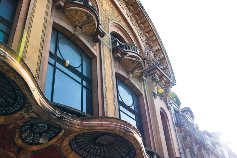 Reims Art Deco guided tour - Language and Group Comfort: Make It Easy on Yourself