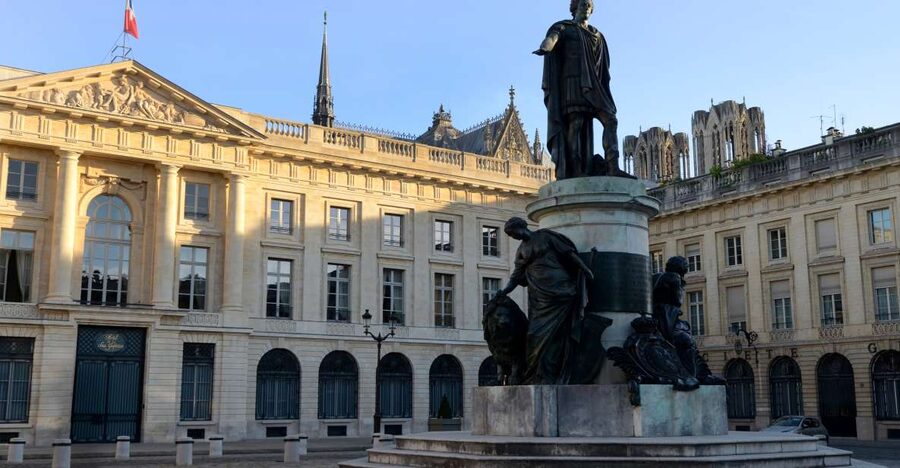 Reims : city-center discovery tour and champagne tasting - Key highlights worth planning around