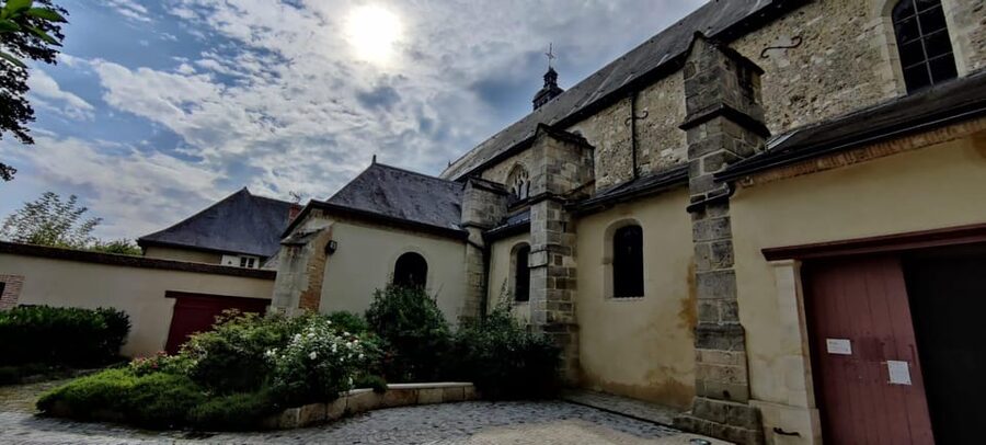 Reims/Epernay: Champagne Day Tour with Tastings - Epernay first tasting: where you set your palate for the day