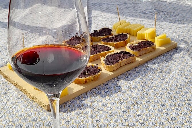 Saint-Emilion Afternoon Wine Tour - 2 Wineries & delicacies - From Bordeaux Tourist Office to the Saint-Émilion countryside
