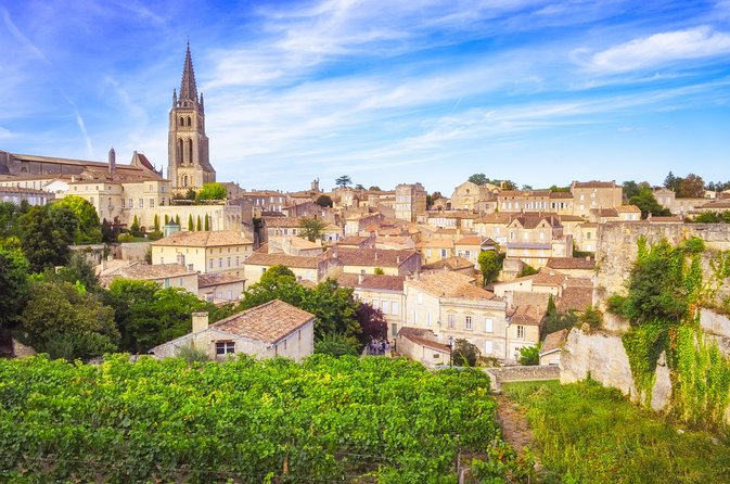 Saint Emilion Day Trip with Sightseeing Tour & Wine Tastings from Bordeaux - What the guides do well, and why it changes the day