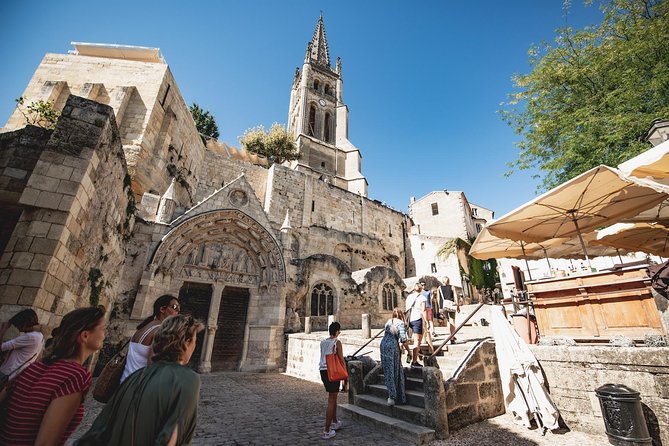 Saint-Emilion Electric Bike Day Tour with Wine Tastings & Lunch - The ride between wineries: quiet roads, big scenery, and e-bike handling