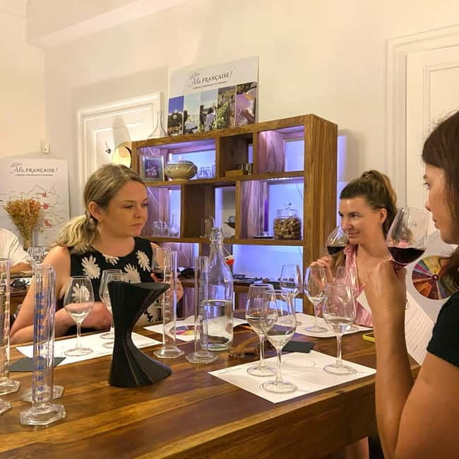 Saint Emilion Wine Tour + blending workshop Bordeaux fullday - Saint-Emilion village UNESCO walk: medieval streets with wine-country logic