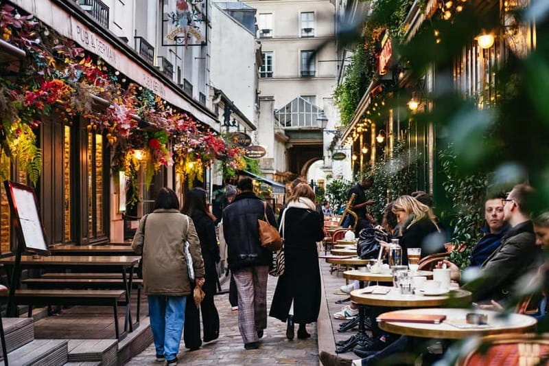 Saint-Germain: Gourmet Chocolate & Pastry Walking Food Tour - Walking the Left Bank while you taste it