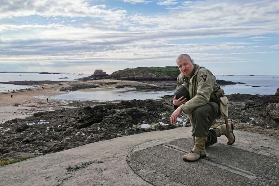 Saint-Malo 1944 : Under the Ashes, Freedom - The liberation and the destruction that followed