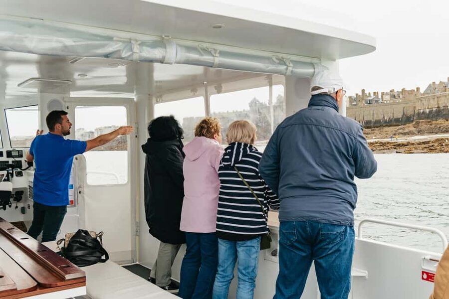Saint-Malo: Guided Boat Tour with Local Captain - Practical tips so you have an easy trip