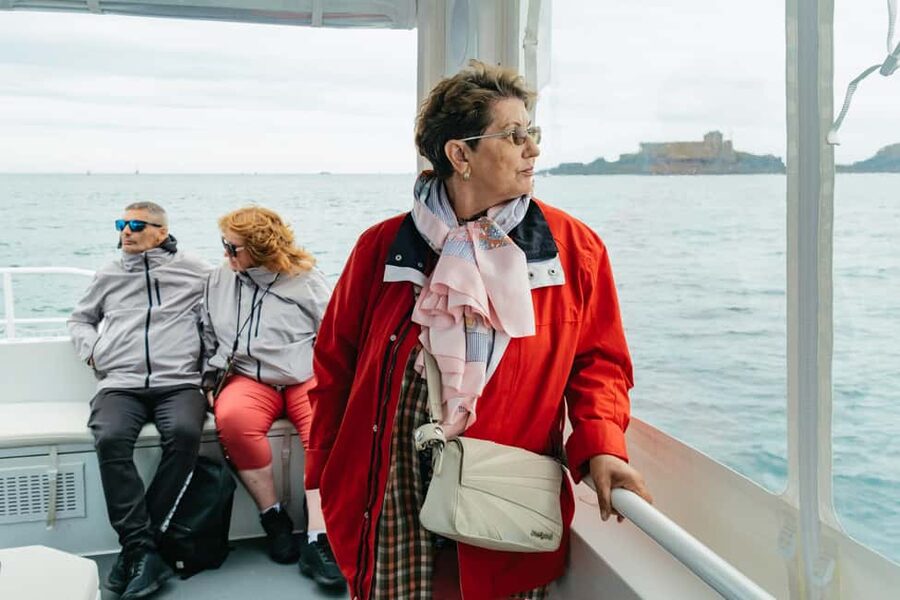 Saint-Malo: Guided Boat Tour with Local Captain - Comfort, safety, and how windy days are handled