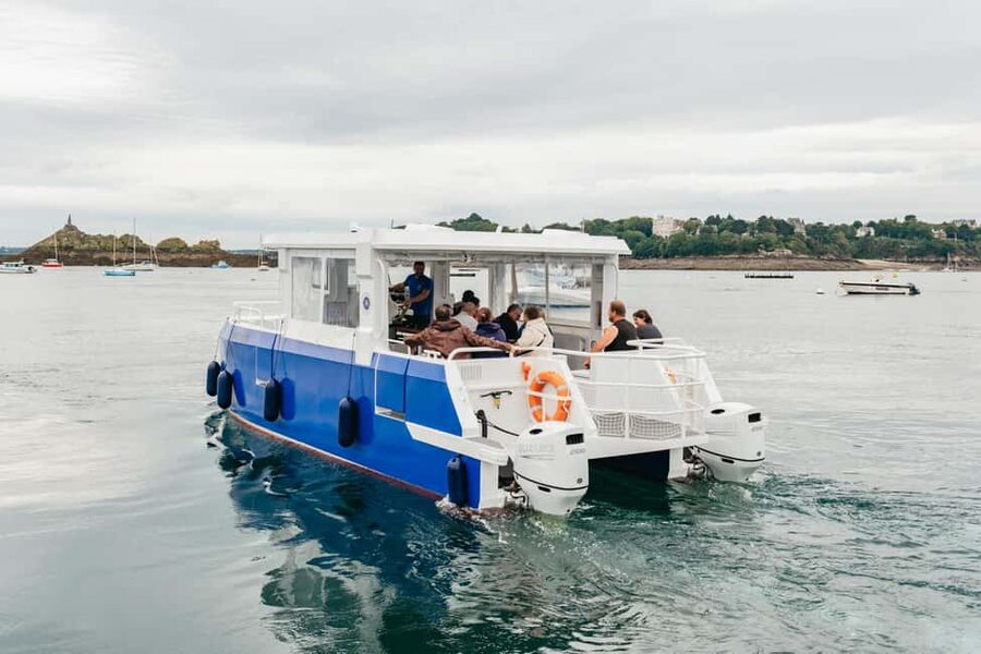 Saint-Malo: Guided Boat Tour with Local Captain - Your timing choices: 1 hour vs 1.5 hours