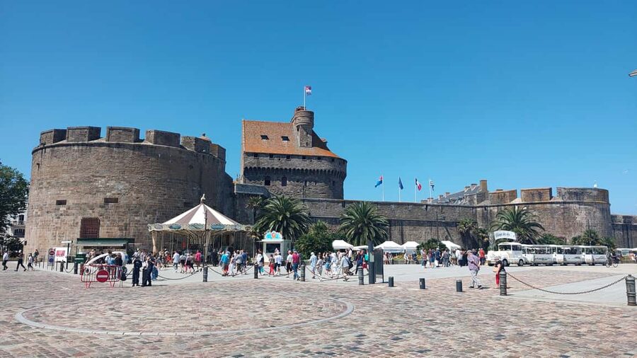 Saint-Malo: Private Guided Tour of the Historic Walled City - Why the walled-city walk works so well in Saint-Malo