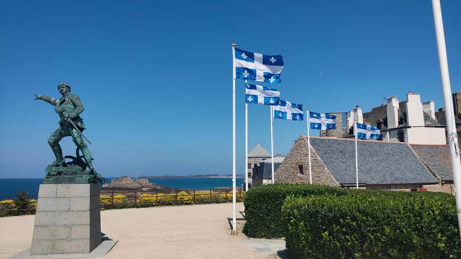 Saint-Malo: Private Guided Tour of the Historic Walled City - Meeting at Porte Saint-Vincent: getting oriented fast
