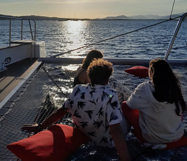 Saint-Raphaël : Sunset Cruise Cape Dramont & Golden Island - Paddleboards and Water Toys: Fun, But Think About the Light