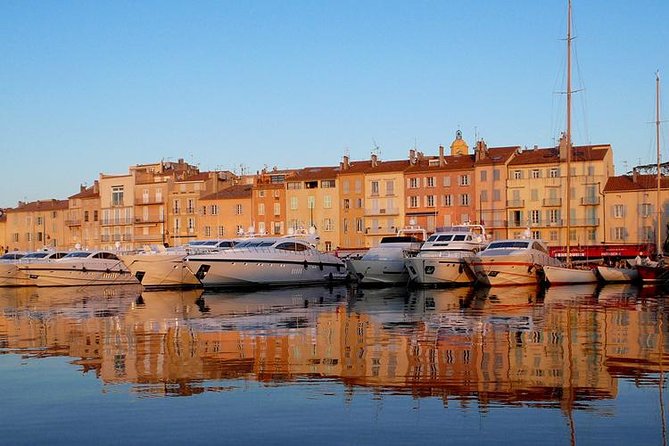 Saint Tropez and Port Grimaud: Full-Day Tour - Lunch in Saint-Tropez: plan on paying yourself