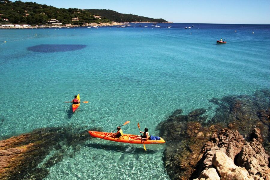 Saint-Tropez: Kayak Experience in Ramatuelle Reserve - Cruise toward Cap Camarat, with a cliff jump option