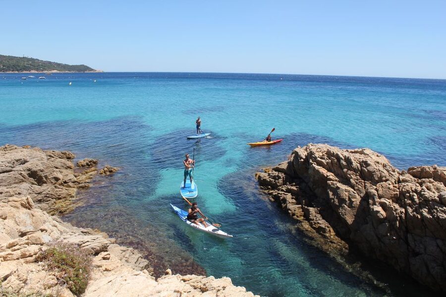 Saint-Tropez: Kayak Experience in Ramatuelle Reserve - Meeting at Chemin Garonne, right near Cabane Bambou