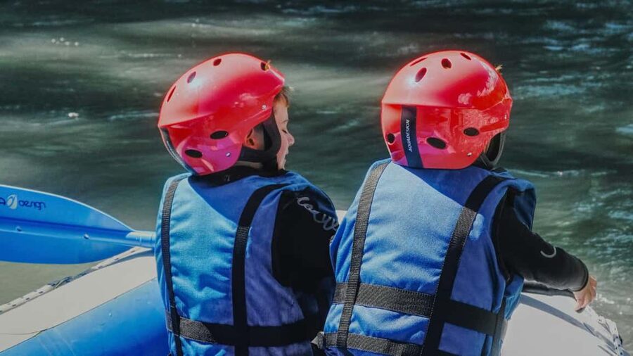 Samoëns: Whitewater Rafting Tour in the French Alps - Family-friendly rafting in Samoëns, with real swim requirements