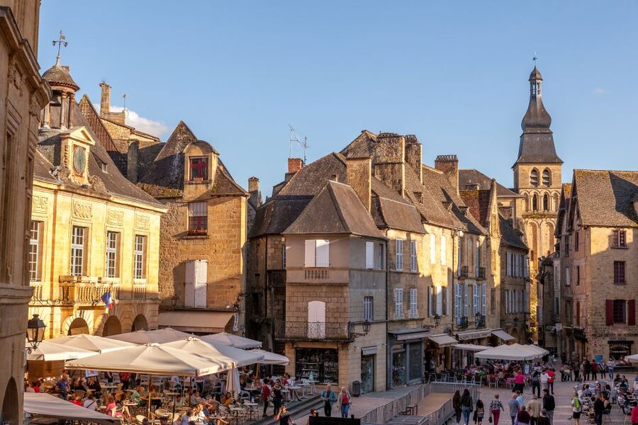 Sarlat Gourmet Tour & Market Visit with Tastings - Market day flavor: why the Dordogne tastes so different