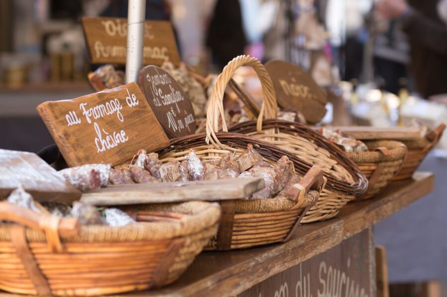 Sarlat Gourmet Tour & Market Visit with Tastings - Should you book this Sarlat Gourmet Tour?