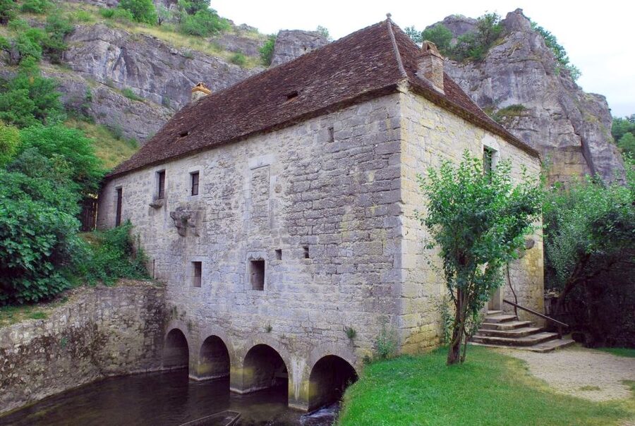 Sarlat : Private tour to Rocamadour by Exploreo24 - Miraculous chapel stops: Black Virgin, St. Amadour, and Durandal