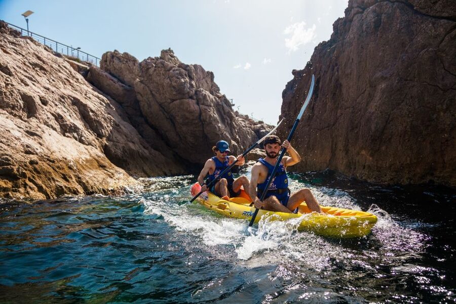Sea kayak tour: Sète, the French pearl of the Mediterranean - Kayaking along Sète’s Corniche: cliffs, caves, and that rare access