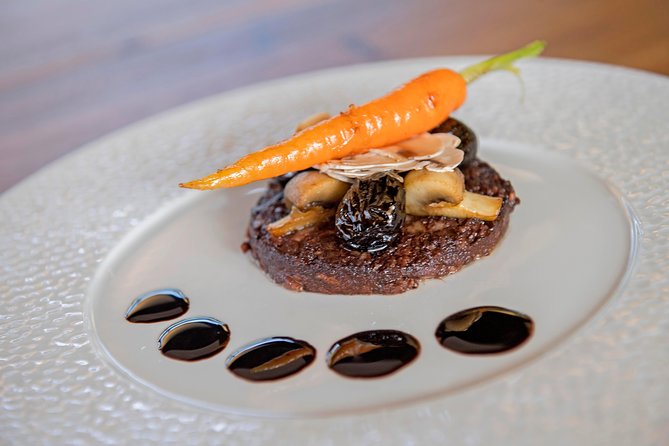 Seine River Sightseeing Cruise and Dinner at Le Bistro Parisien - Who this is for, and who should pick a different plan
