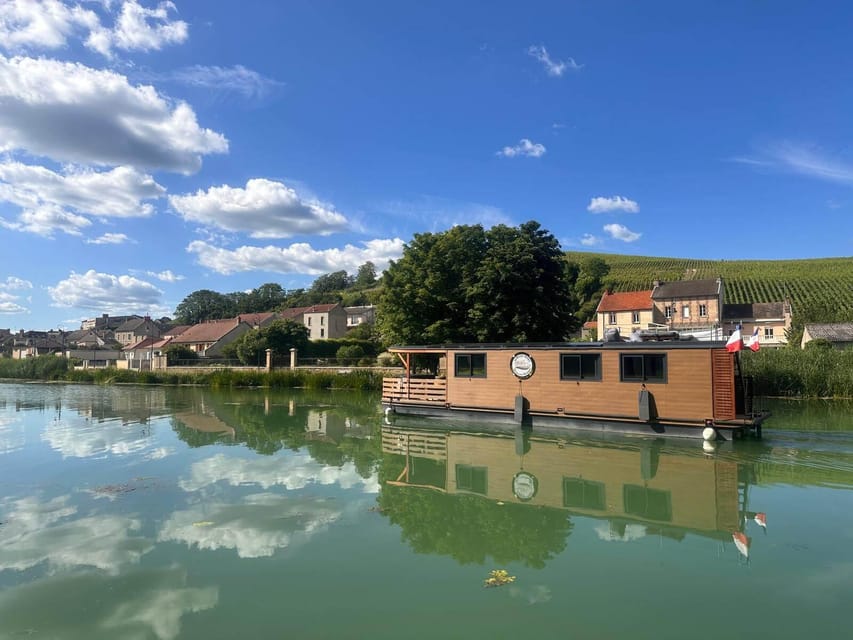 Semi Private Solar Boat Cruise in Champagne - The 85-minute cruise around Aÿ: what you will actually see