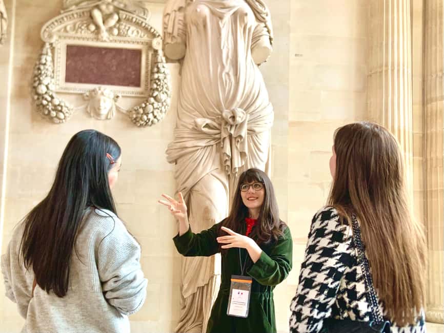 Skip-the-Line Louvre Museum Tour with Artist - How the guide teaches: certified artist, live storytelling, and real questions