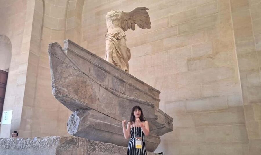 Skip-the-Line Louvre Museum Tour with Artist - Practical logistics that actually matter on Louvre day