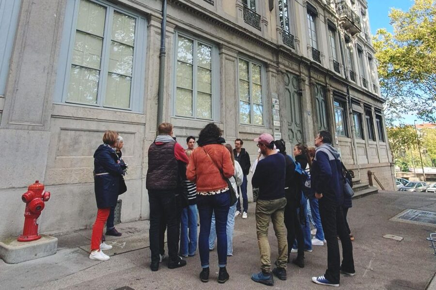 Storytelling tour of Croix-Rousse in French - Key highlights to look for