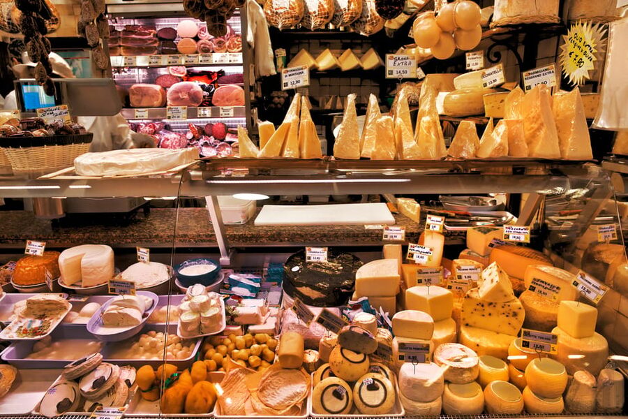 Strasbourg: 2-Hour Gourmet Walking Tour - Strasbourg Market Days: Why Wednesday and Friday Fit So Well