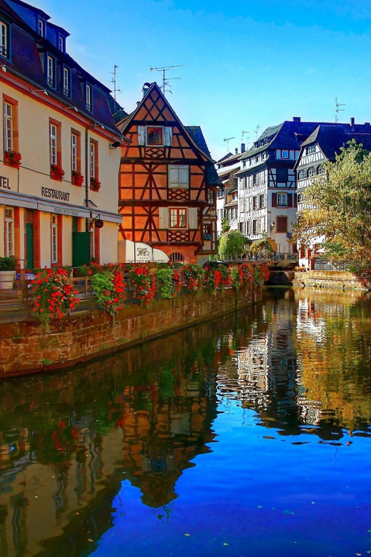 Strasbourg: 2-Hour Gourmet Walking Tour - Maison Kammerzell and Place Gutenberg: Sights That Explain the City’s Brain