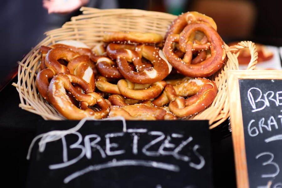Strasbourg: 2-Hour Gourmet Walking Tour - Petite France Quarter: The Walk That Feels Like a Postcard