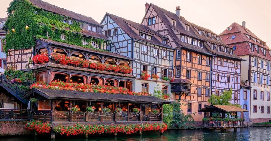 Strasbourg: Express Walk with a Local in 60 minutes - What to pack, and how to time this with the rest of your day