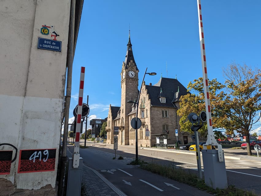 Strasbourg: France and Germany Border Walking Tour - Coopérative District: Strasbourg’s New Layer, Up Close