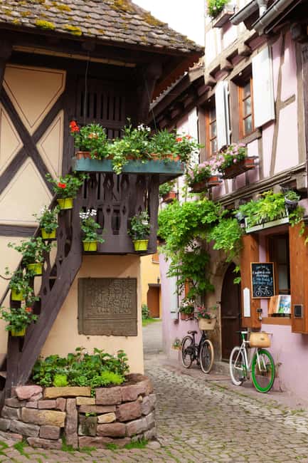 Strasbourg: Full-Day Small Group Tour to Colmar & Riquewihr - Colmar’s canals and old-town squares: using your free time well