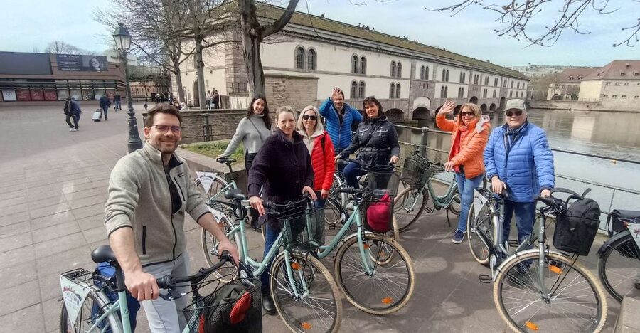 Strasbourg: Guided Bike Tour with a Local Guide - Neustadt and the European Institutions: the contrast loop that ties it together