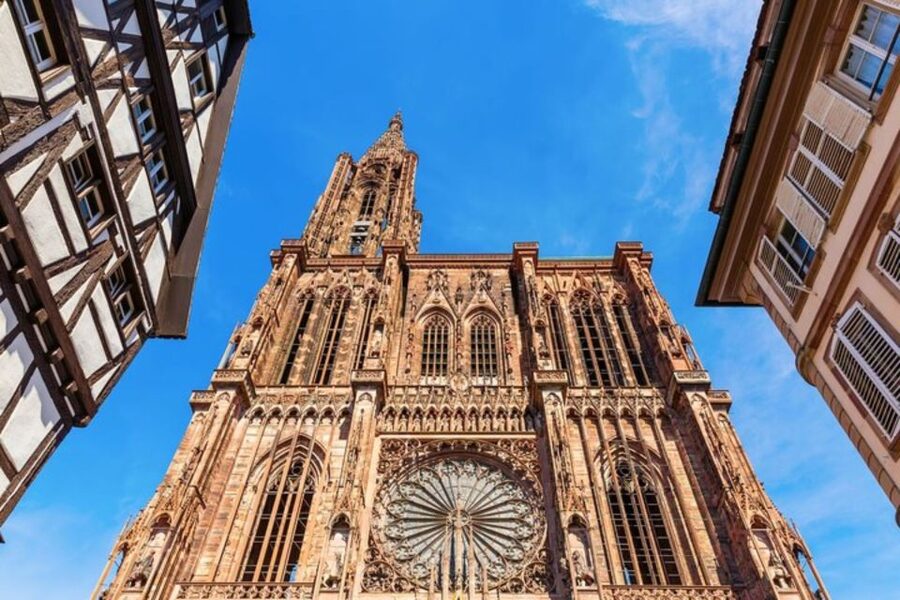 Strasbourg: Private custom tour with a local guide - Your walk through Strasbourg: photo stop to major sights