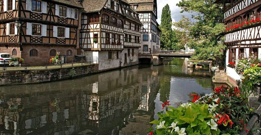 Strasbourg: Private Walking Tour of the Historical Center - Covered bridges from the 13th century: what to look for