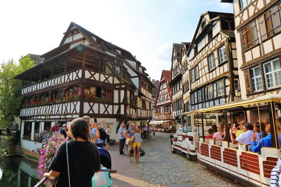 Strasbourg: Private Walking Tour of the Historical Center - Price and what you’re paying for at $235 per person