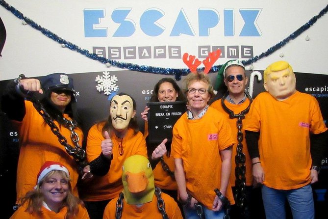 The "Break in Prison" room - Your 15-minute briefing: rules, theme context, and getting your bearings fast