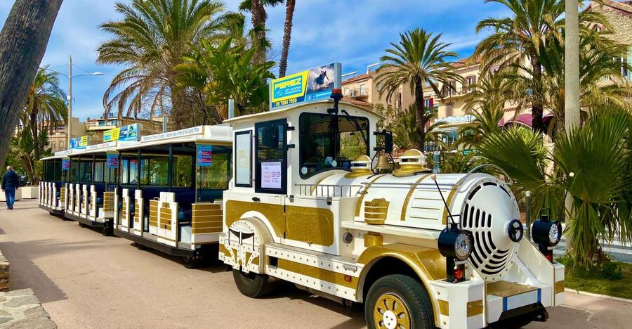The Little Train of Lavandou's beaches - A Simple 1-Hour Coastal Reset in Le Lavandou