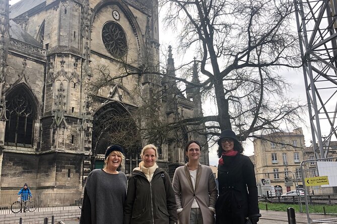 The Most Complete and Best Rated Tour of Bordeaux - Grosse Cloche and Saint James Street: the city’s sound and pulse
