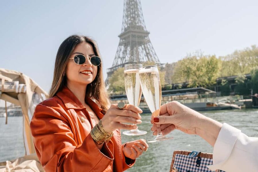 The Official Emily in Paris Champagne Seine Cruise - Your 90 minutes on the water, stop by stop