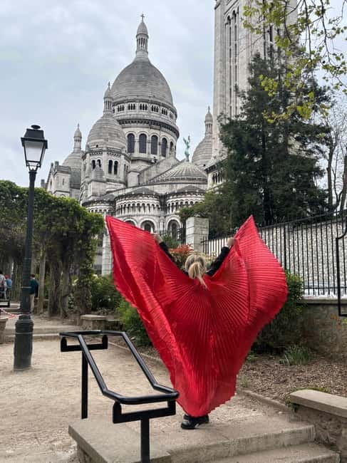 The voice of Montmartre is a must-see in Paris - Timing, meeting point, and the one thing to double-check