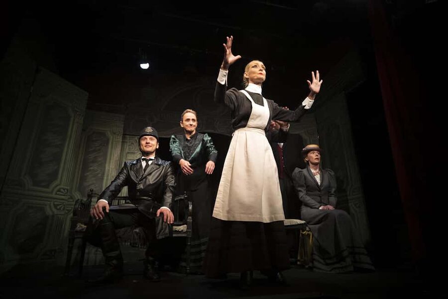 Theatre in Paris: The Bald Soprano (La cantatrice chauve) - Key things to know before you go