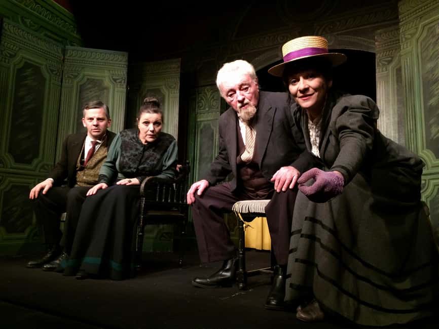Theatre in Paris: The Bald Soprano (La cantatrice chauve) - A smooth plan for show night, from arrival to seats