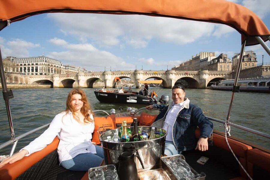 Top Private Cruises in Paris with Champagne + more surprises - Night Lights, Proposals, and the Timing Sweet Spot