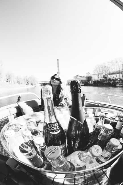 Top Private Cruises in Paris with Champagne + more surprises - Standard vs Luxury Boats, and What Comfort Really Means