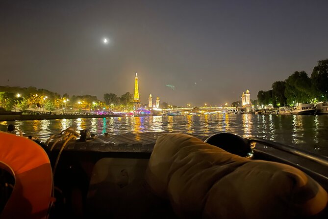 Top Private Cruises in Paris with French Champagne and surprises - The Louvre, Alexandre-III Bridge, and Pont Neuf From the Waterline