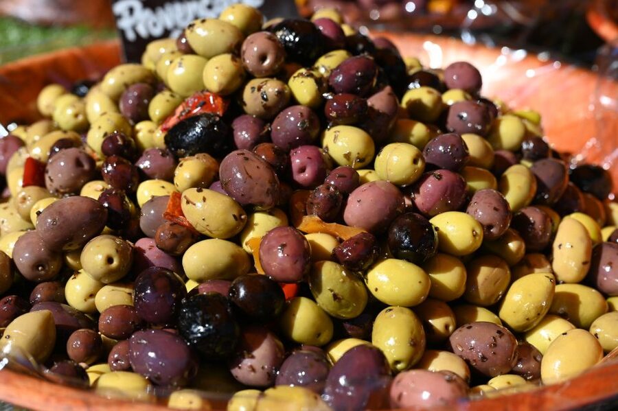 Toulon: Culinary Heritage Guided Walking Food Tour - Dessert in the spotlight: finishing with Tarte Tropézienne